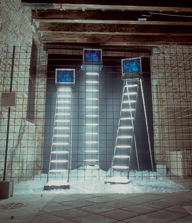 THE CAGED PARADISE-2001